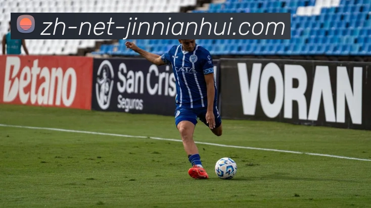 郑浩瀚篮球之路：从青涩少年到赛场明星的成长故事